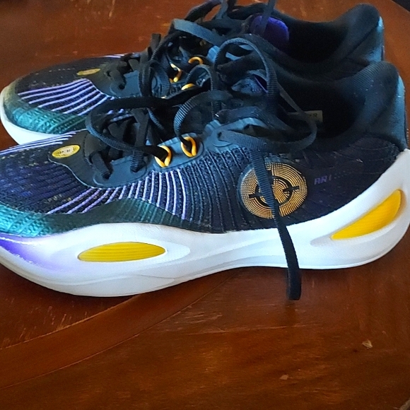 Austin Reeves 1s - Picture 2 of 3